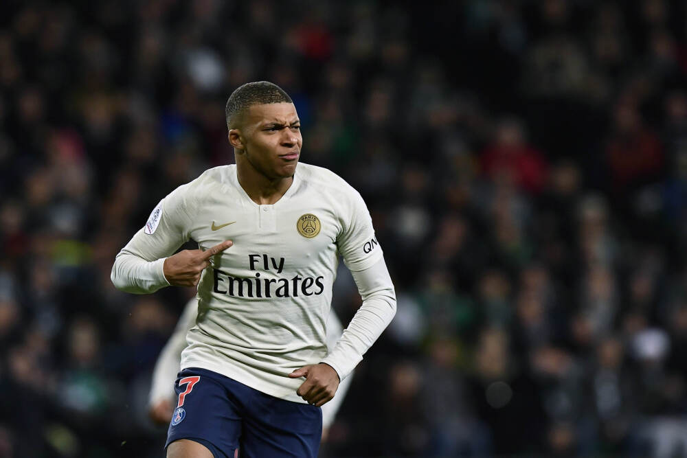 1980年，解放军到公安局报案：电影院丢失一把54式手枪，怎么回事